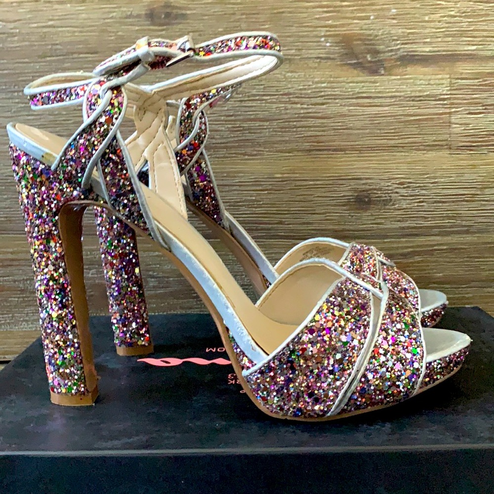 ✨Nine West Pink Sparkle Size 8.5